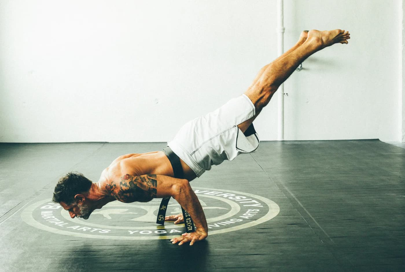 Athlete performing calisthenics training